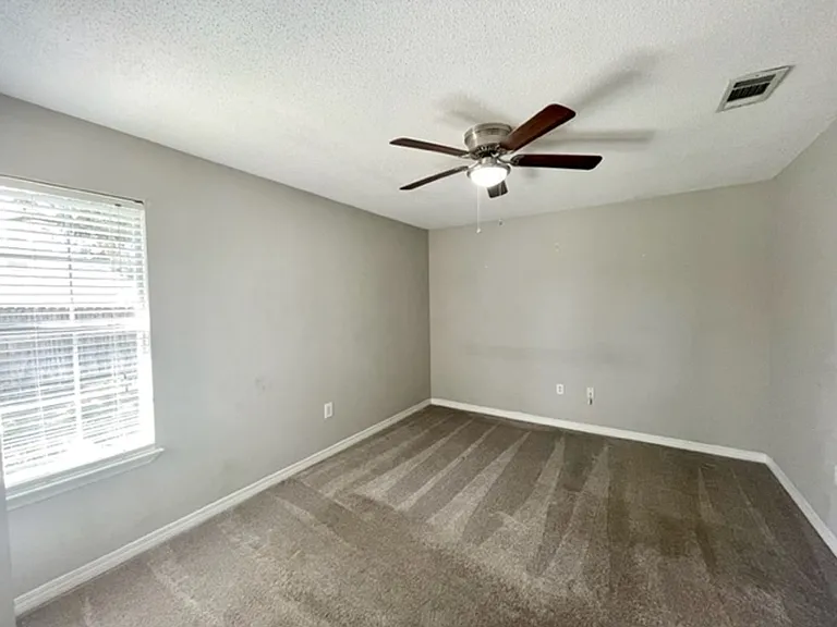 815 Boulevard De Lorleans — Photo 16