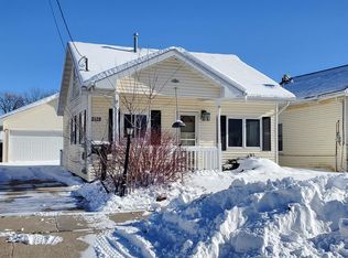 2128 Jefferson St, Oshkosh, WI 54901
