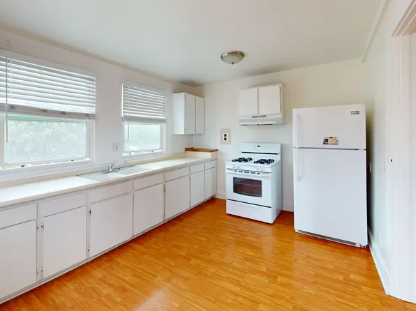 918 10th St APT 5, Coronado, CA 92118