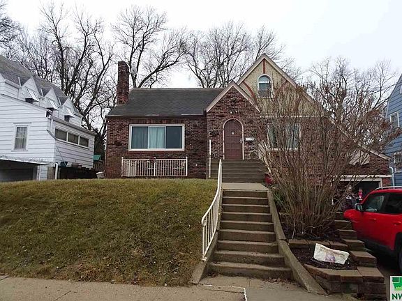 2nd image of 28 Congress Ave