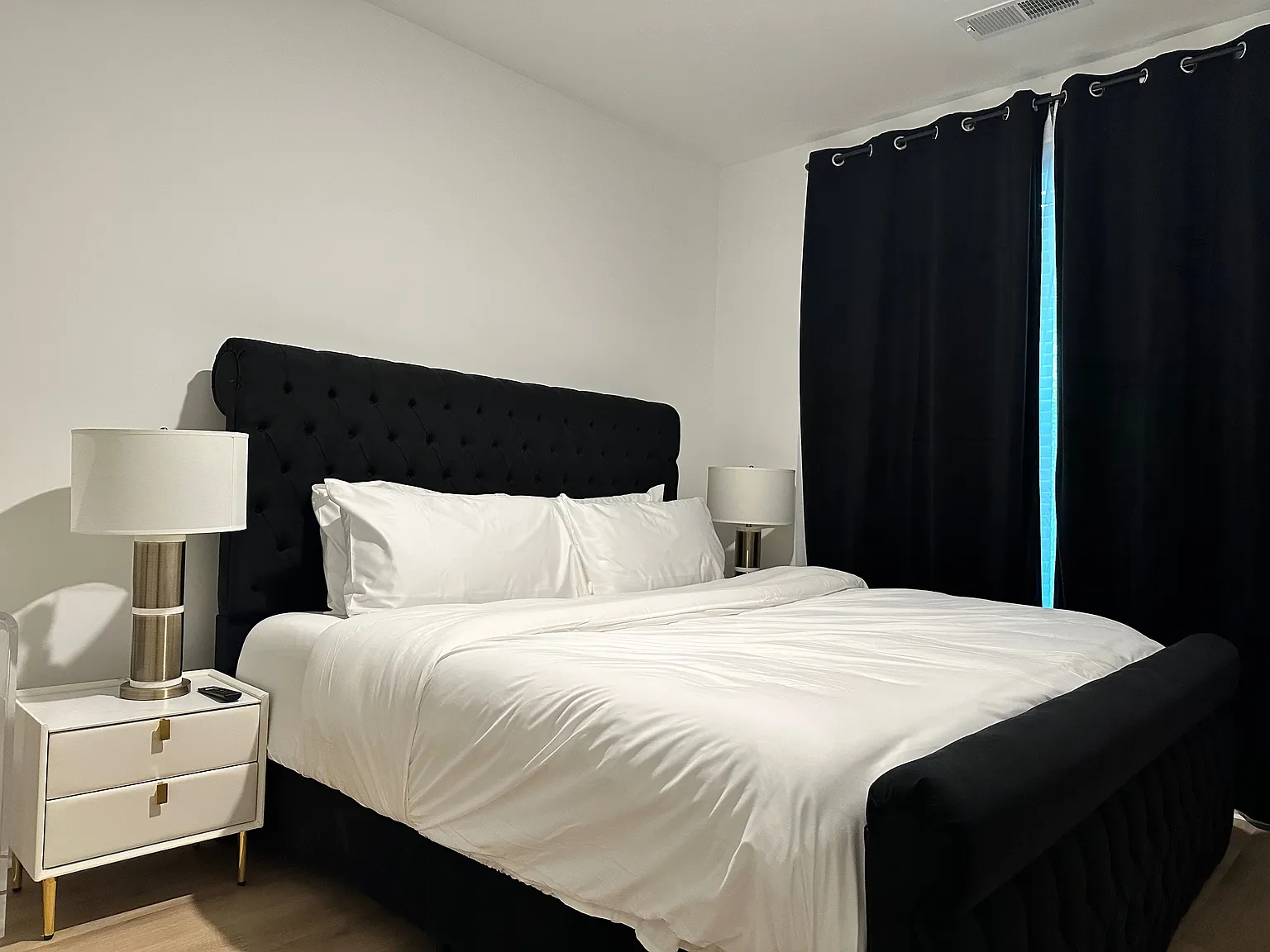 3 bed, 1977 sqft, $5,000 — Photo 4