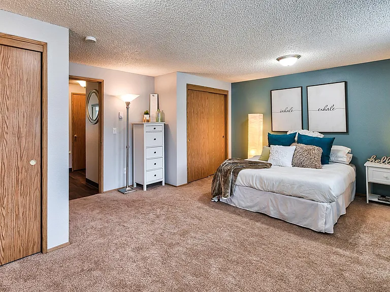 Cascades Apartments — Photo 4