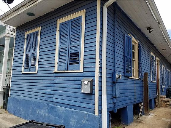 3rd image of 2915 Annunciation St