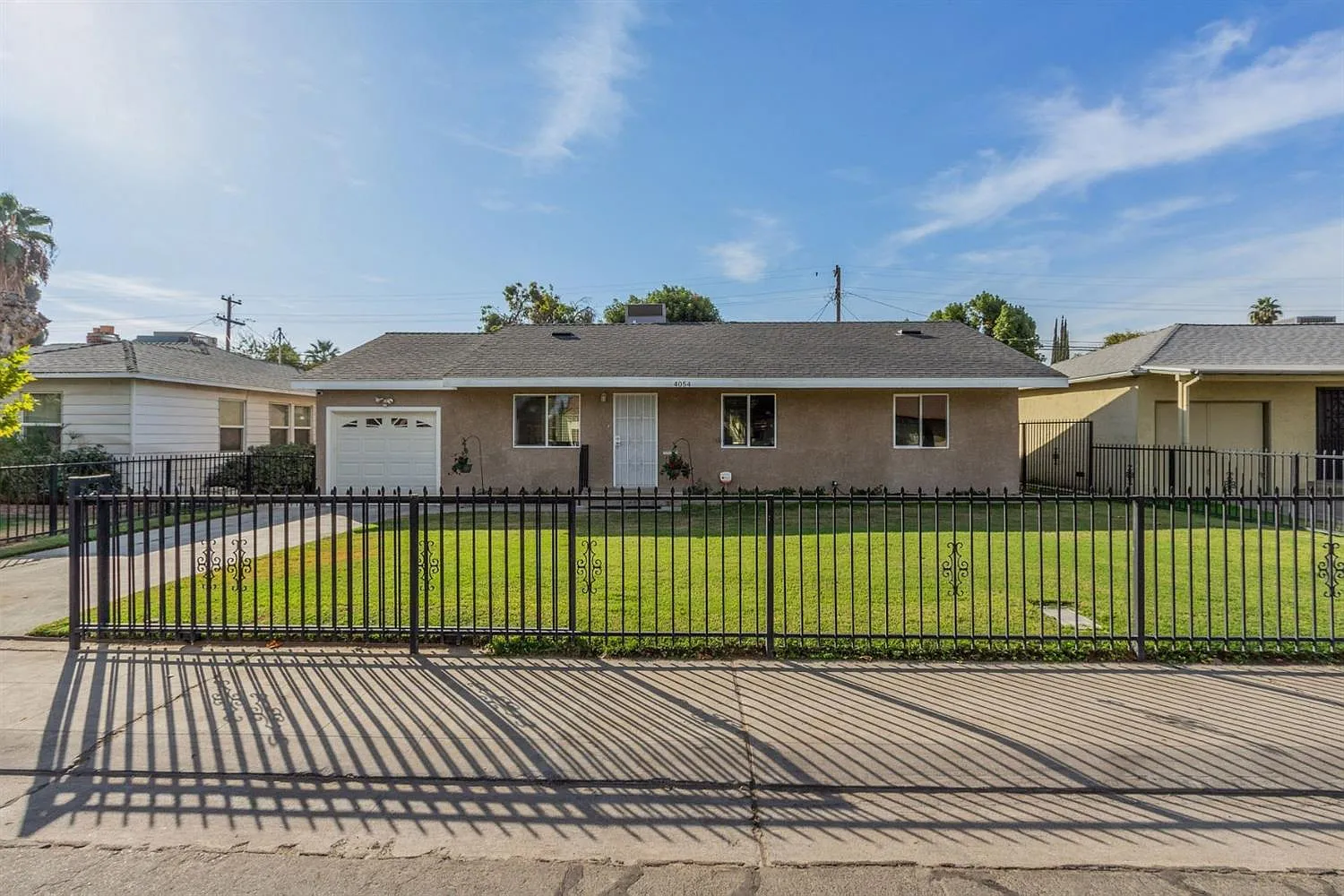 4054 E Raco Ave photo 1