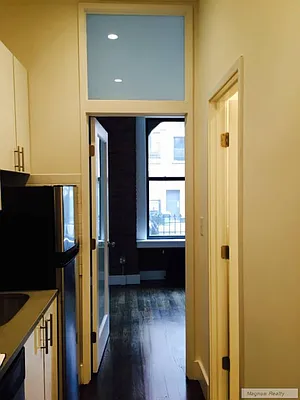 Rented by Magnum Realty Holdings, LLC | media 21