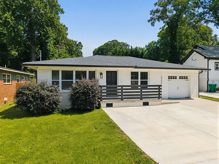 3464 Glenwood Rd — Photo 3