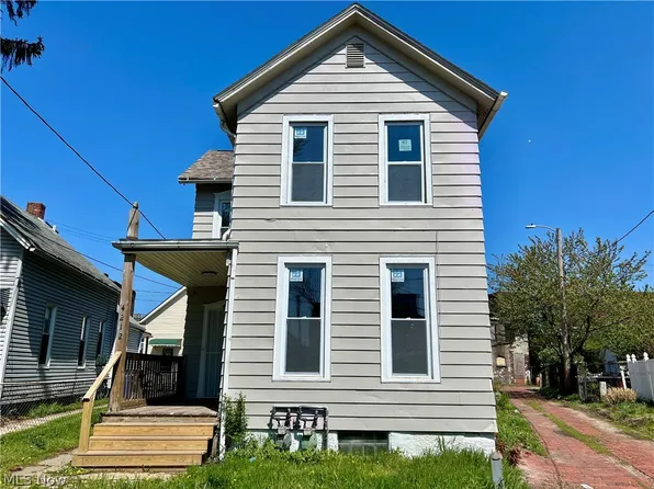 4212 Apple Ave, Cleveland, OH 44113