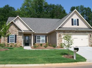 105 Raven Falls Ln, Simpsonville, SC 29681