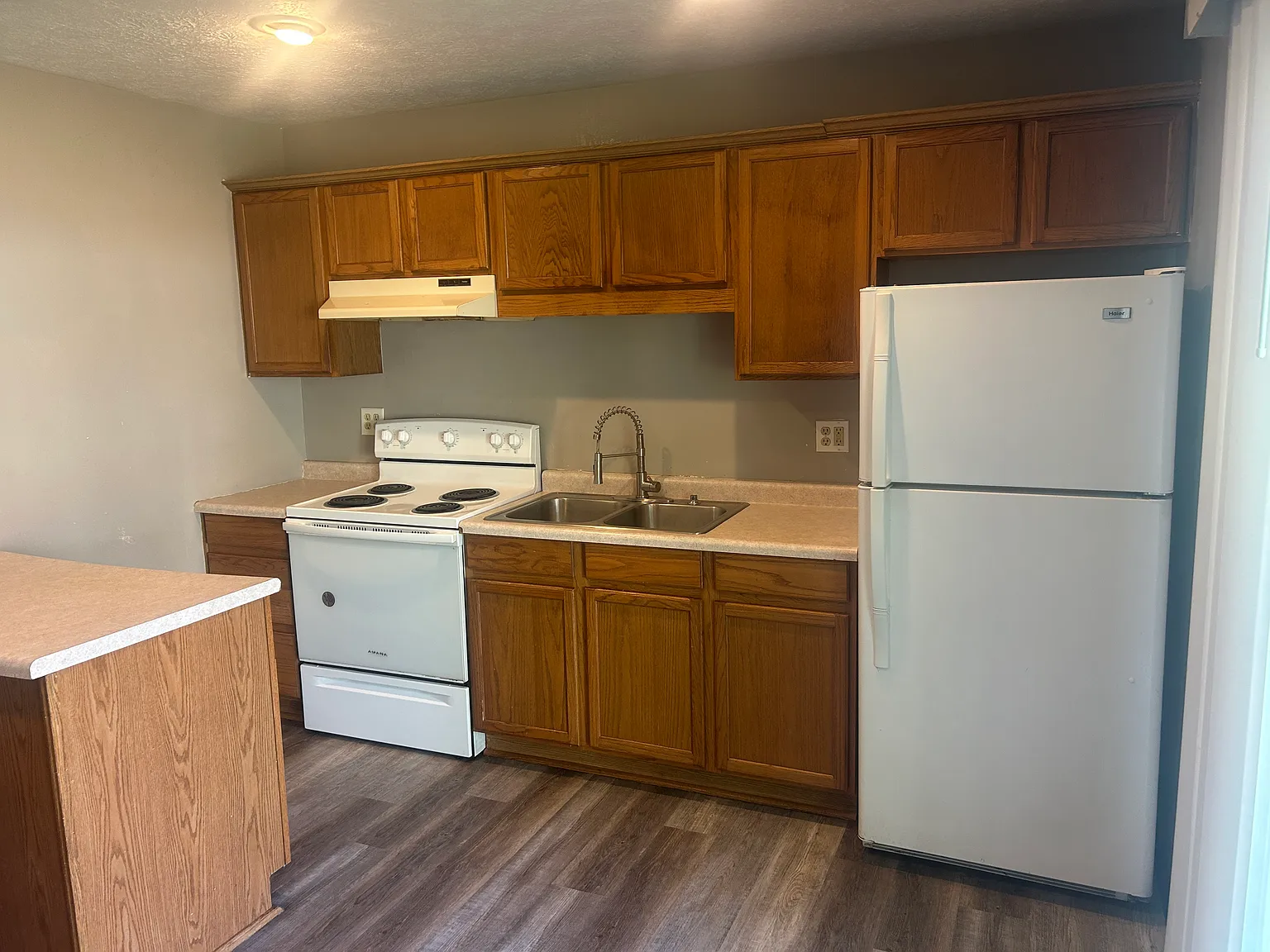 2 bed, $800 — Photo 3