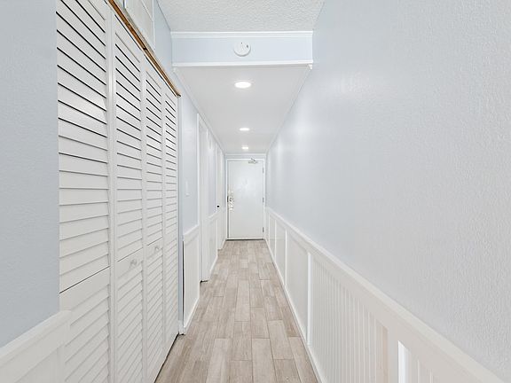 4th image of 1012 N Waccamaw Dr. #1407