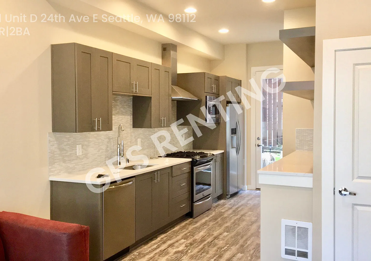 Capitan Townhome with Beautiful 2 Bed, 2 Bath! — Photo 2