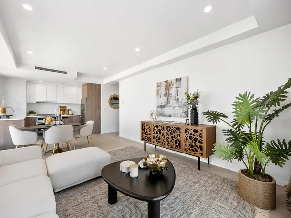 2286 Cropsey Avenue image 9 of 27