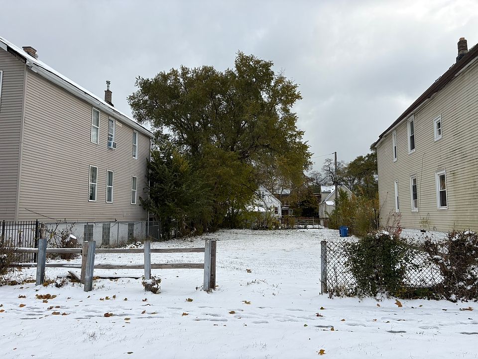 2nd image of 7539 S Dorchester Ave