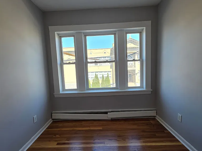 335 Wells St #2B — Photo 7