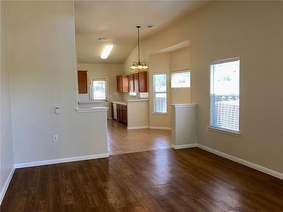 2nd image of 5801 Sendero Hills Pkwy