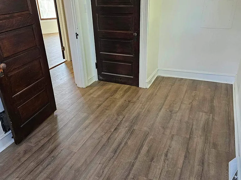 110 S Hopkins St #1 — Photo 7