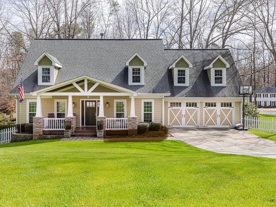 1st image of 60 Brookcrest Dr