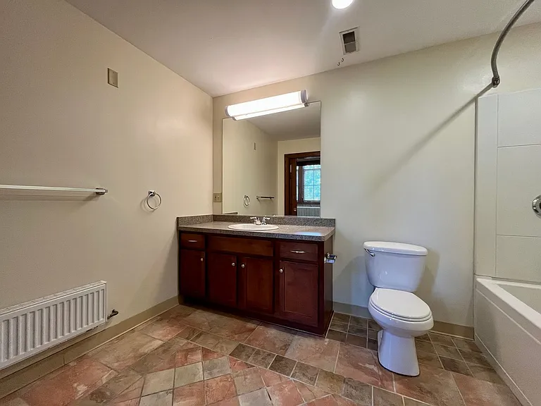 257 Lafayette Ave — Photo 9