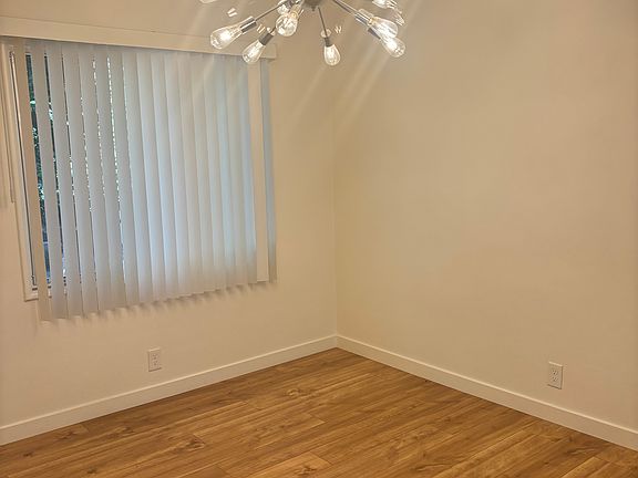 5th image of 1118 S Fairfax Ave APT 3