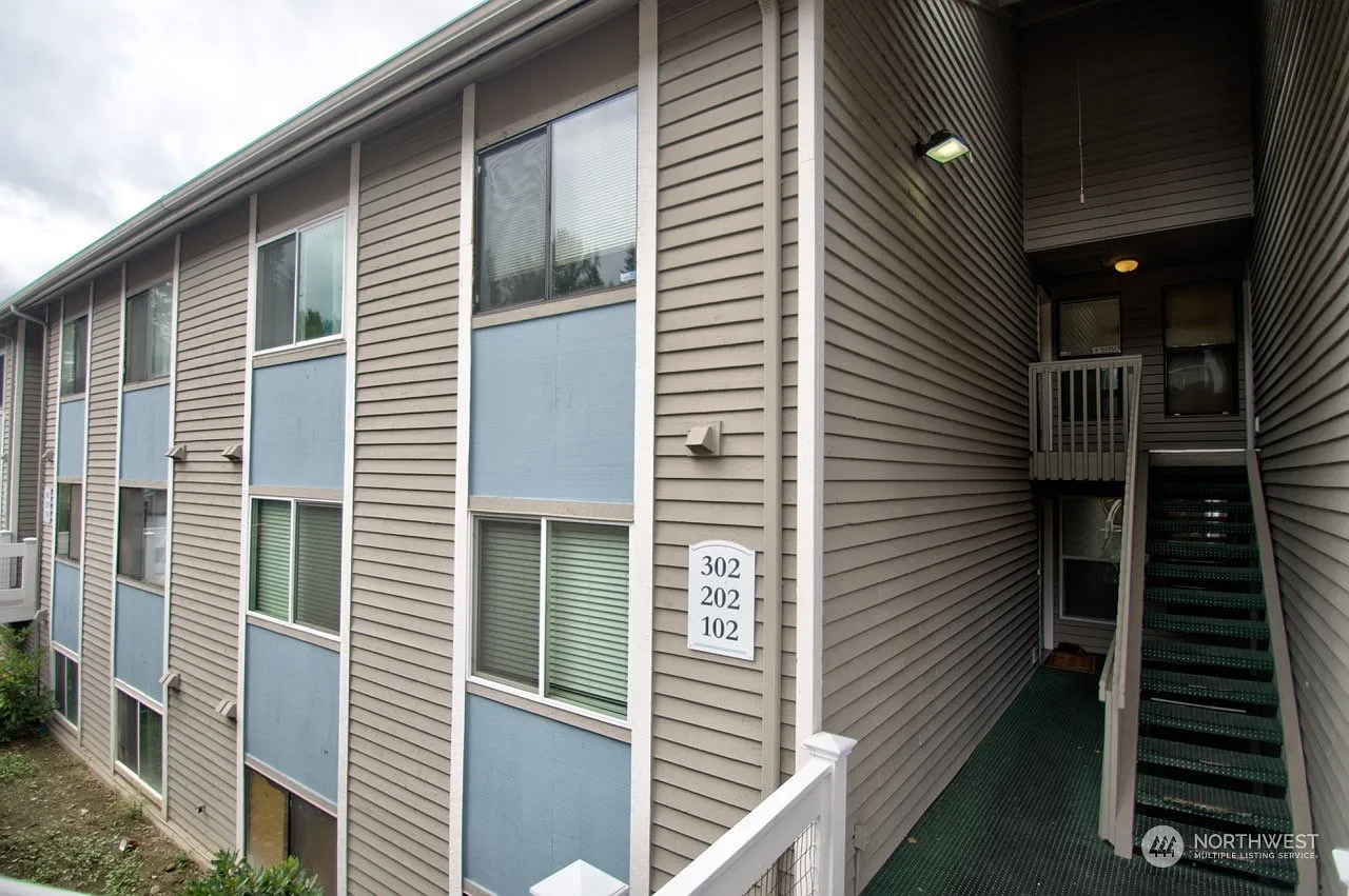 31507 106th Place SE #S302 photo 1