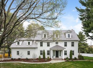8 Tommys Ln, New Canaan, CT 06840
