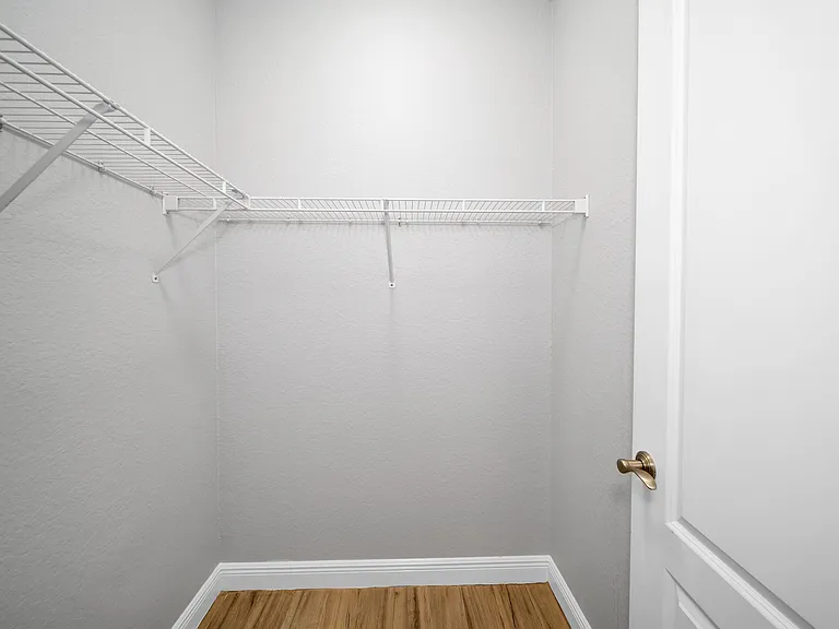 219 N L St #108 — Photo 14