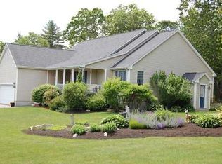 18 Chickadee Ln, Kennebunk, ME 04043