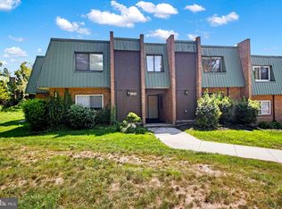 1610 Meadowview Ln #1610, Mont Clare, PA 19453