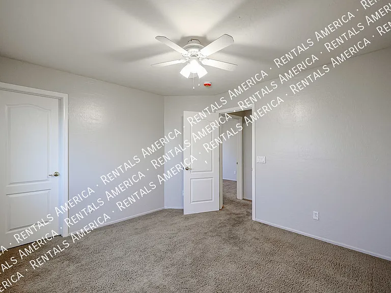 1155 E Winchester Pl — Photo 32