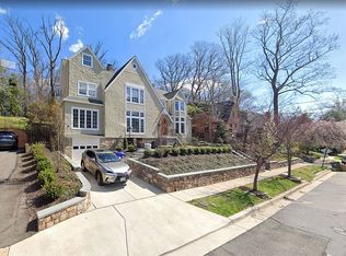 4247 Vacation Ln, Arlington, VA 22207