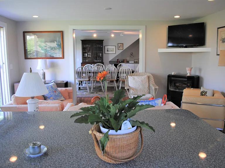 588B Black Point Rd — Photo 8