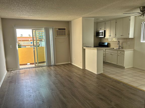4th image of 1726 Garfield Pl APT 23
