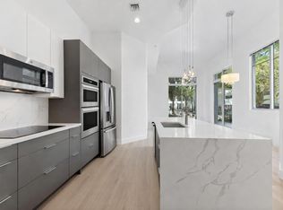 300 S Australian Ave Unit 105, West Palm Beach, FL 33401