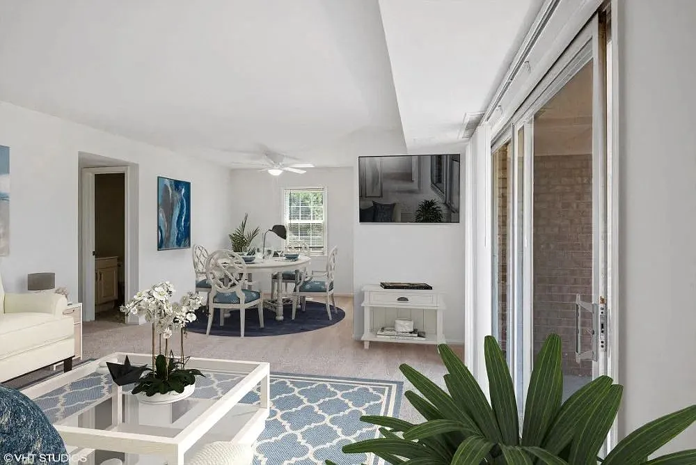 Whetstone Apartments — Photo 2