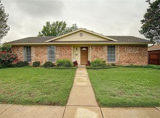 2901 Village Crest Cir, Garland, TX 75044