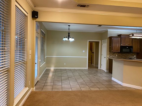 5th image of 6707 Lawson Cir