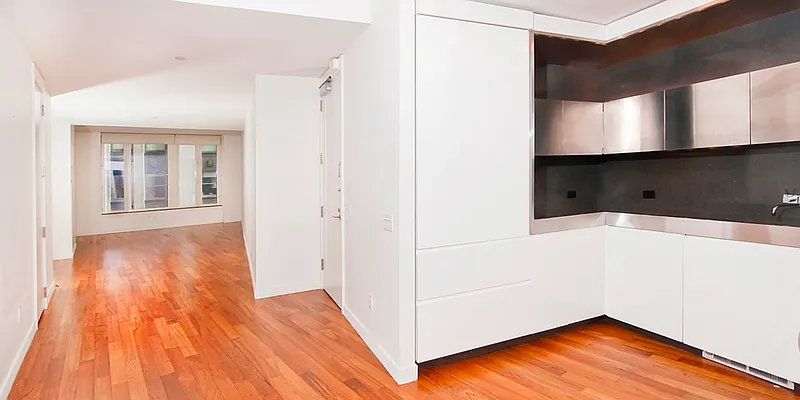 Rented by SERHANT. | media 28