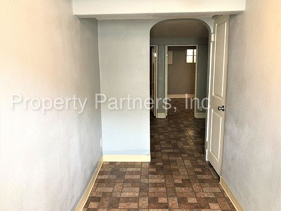 3rd image of 1618 Coal Ave SE #C