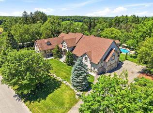 2 Kingswood Dr, King, ON L7B 1K8
