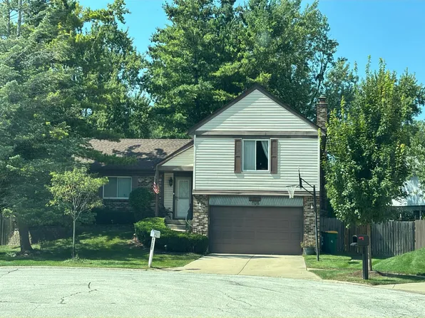 108 Anne Ct, Vernon Hills, IL 60061