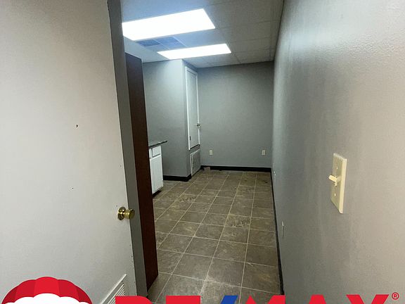 5th image of 2221 S Olive St Ste A & B