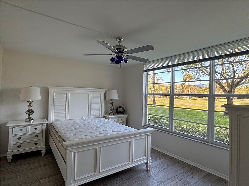 1st image of 3800 Oaks Clubhouse Dr #Y