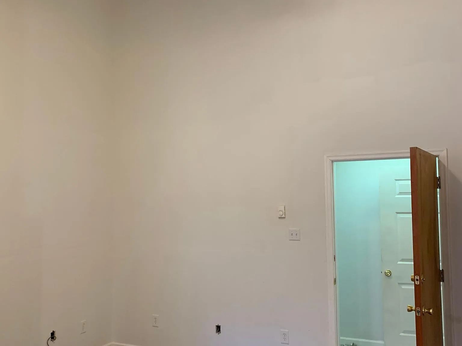 1587 Chichester Ave — Photo 2