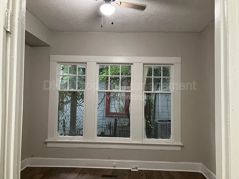 2207 Bell St #A — Photo 6