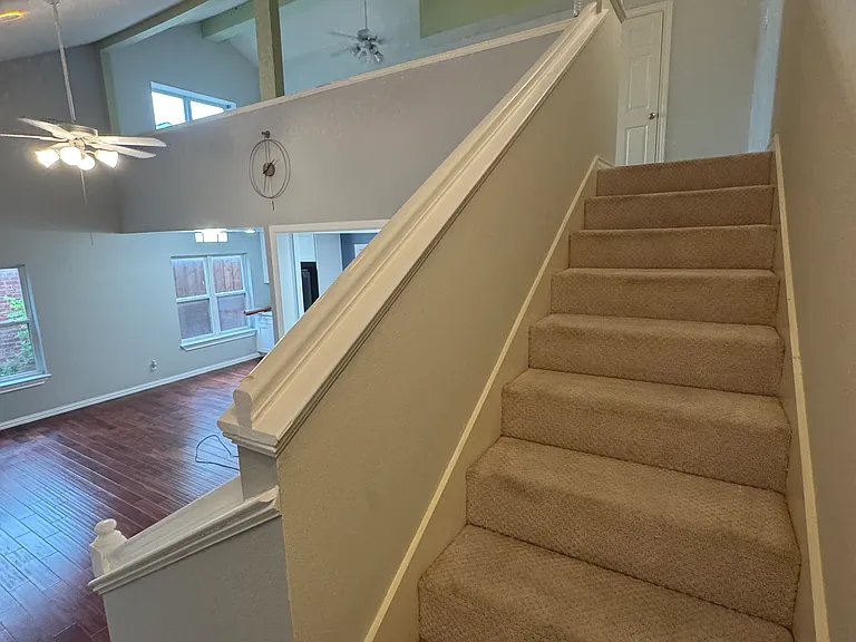 1716 E Parker Rd — Photo 3