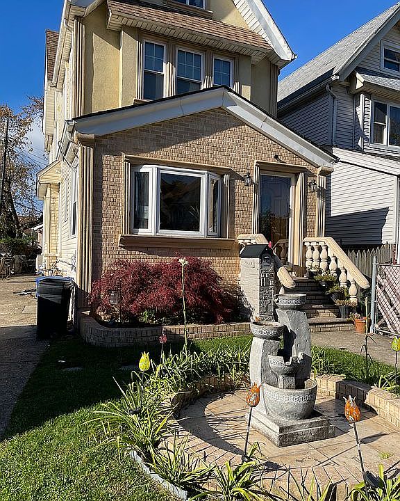 2nd image of 8550 115th St #2