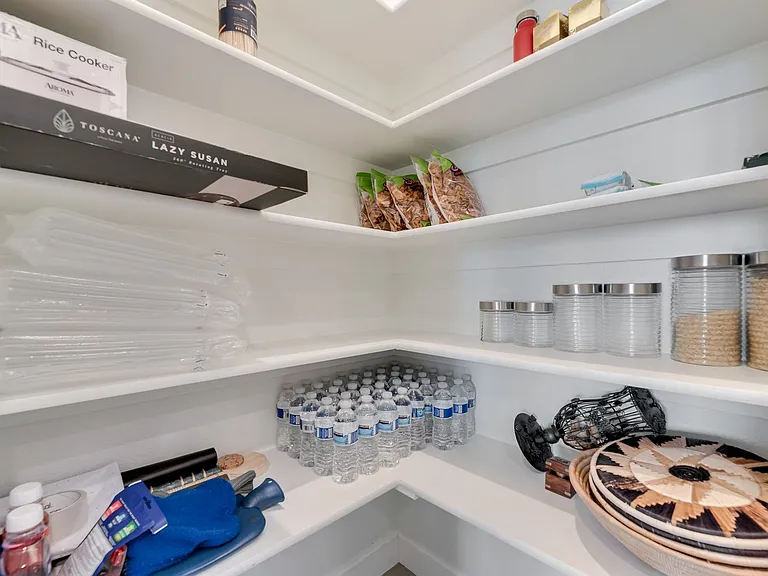 5016 De Berry Ln — Photo 17