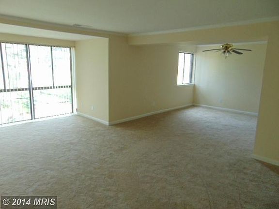 Living Room & Dining combo