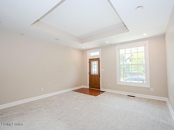4th image of 1061 E Kentucky St