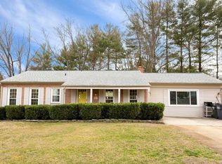 1843 Nigel Ct, Vienna, VA 22182